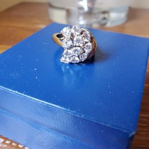 Right hand party ring bling